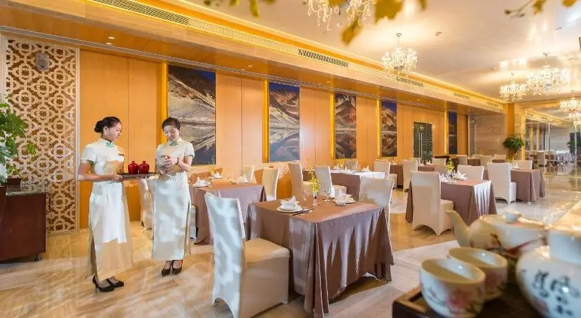 Уси: Hopesun Hotel
