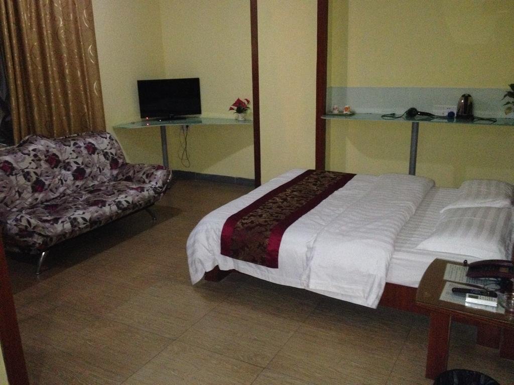 Гуанчжоу: Mingyue Hotel Airport Branch
