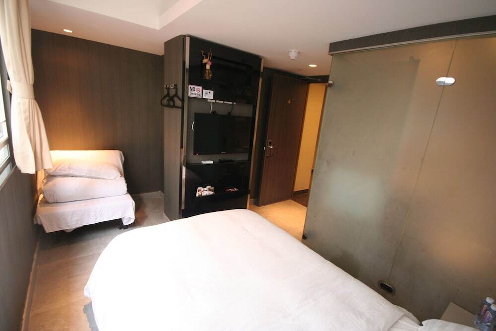 Гонконг: MY Hotel
