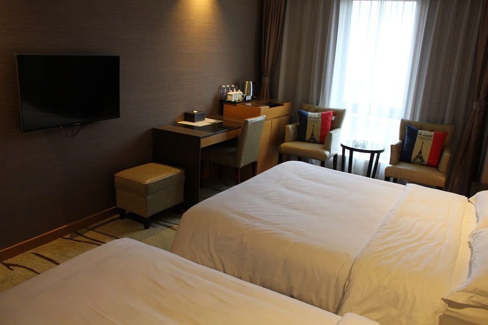 Шанхай: Forson International Luxury Hotel Store 1