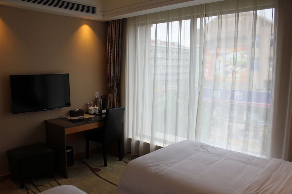Шанхай: Forson International Luxury Hotel Store 1