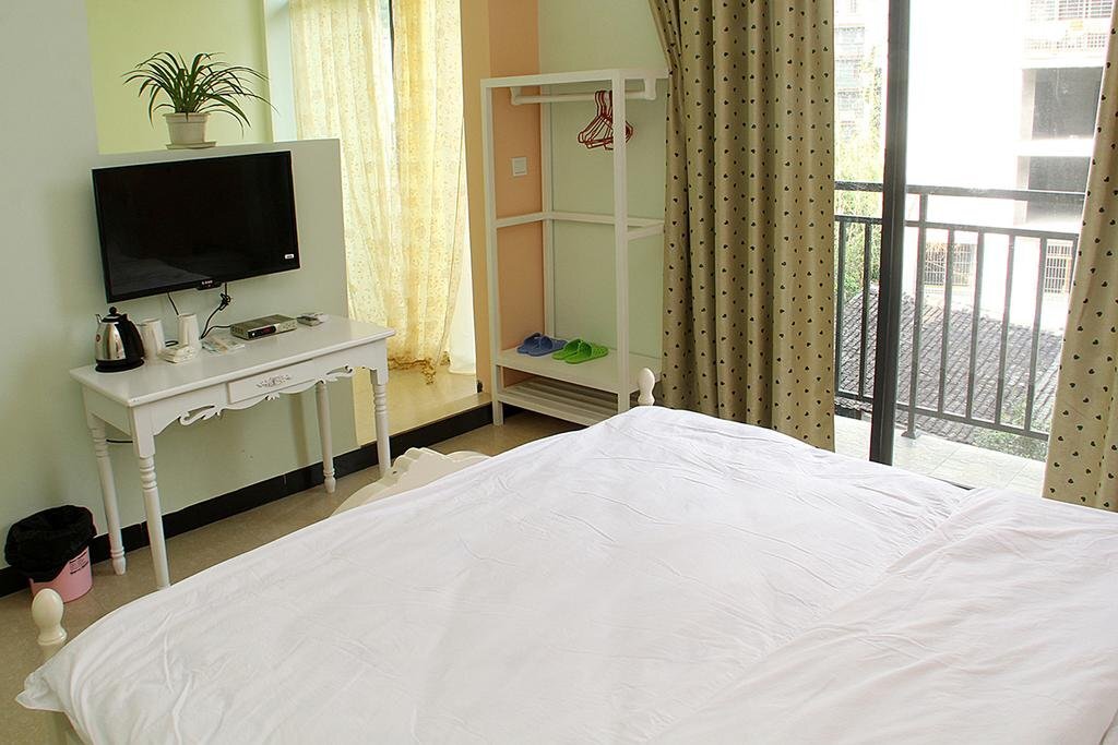 Shanshan gap Year Hotel — фото 1