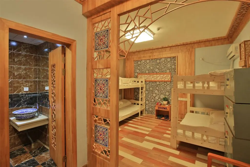Чжанцзяцзе: 1982 Chujian International Youth Hostel