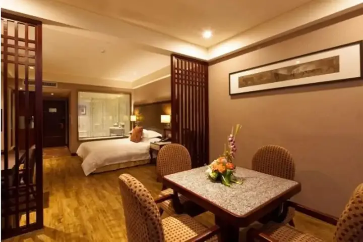 Нинбо: Ningbo Haiju Lijing Hotel
