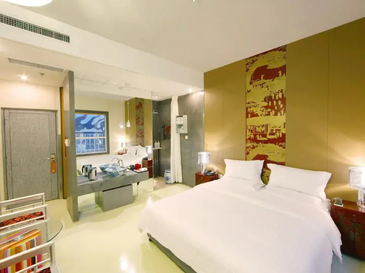 Циндао: China Community Art Habitat Hotel