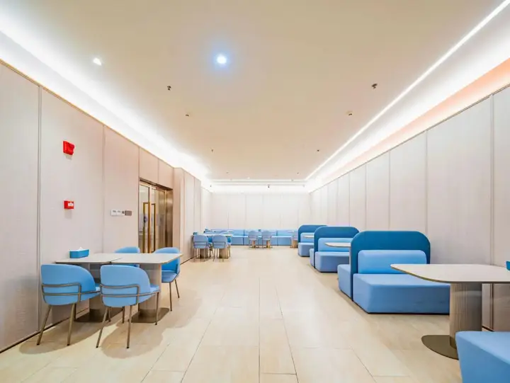 Чэнду: Hanting Express Chengdu Longqunyi