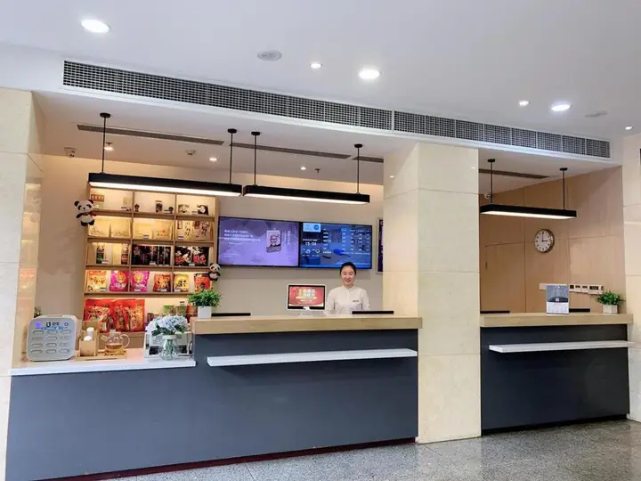 Чэнду: Hanting Express Chengdu Longqunyi