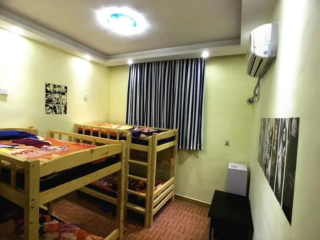 Сянси: Hefong Youth Hostel