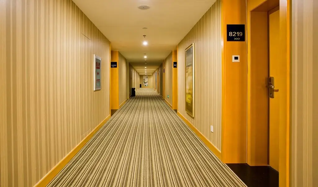 Yichang Golden Lion Hotel — фото 1