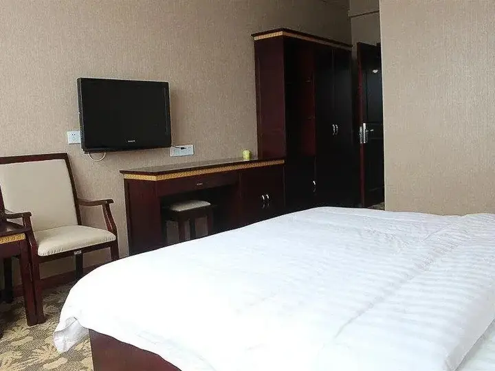Вэйхай: China Rushan Champs Elysees Hotel