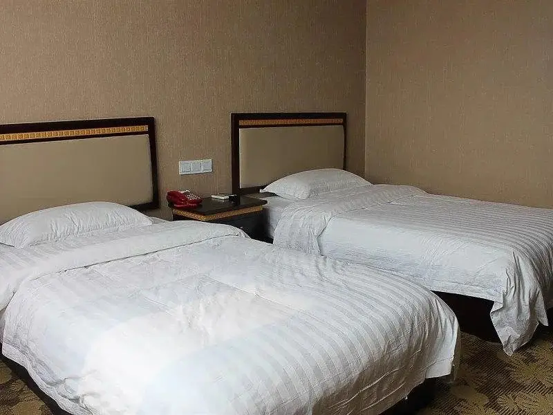 Вэйхай: China Rushan Champs Elysees Hotel