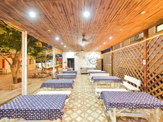 Бэйхай: Weizhou Island Shili Courtyard (Shell Beach Store)