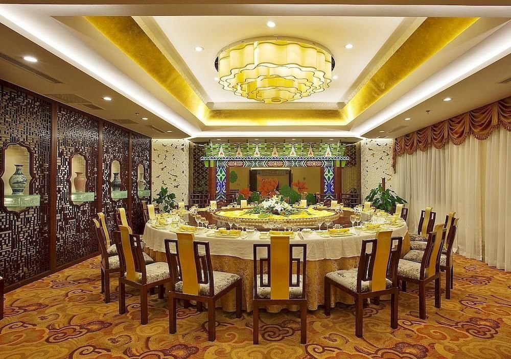 Чэндэ: Chengde Tianbao Hotel