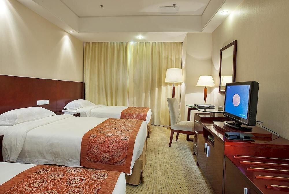 Чэндэ: Chengde Tianbao Hotel