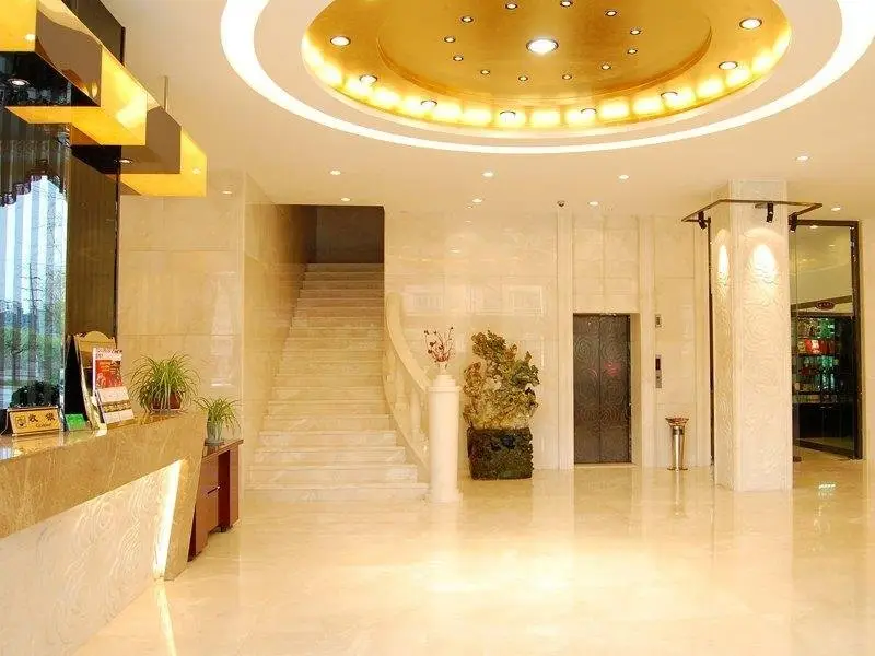 Даньдун: Dandong Garden Hotel