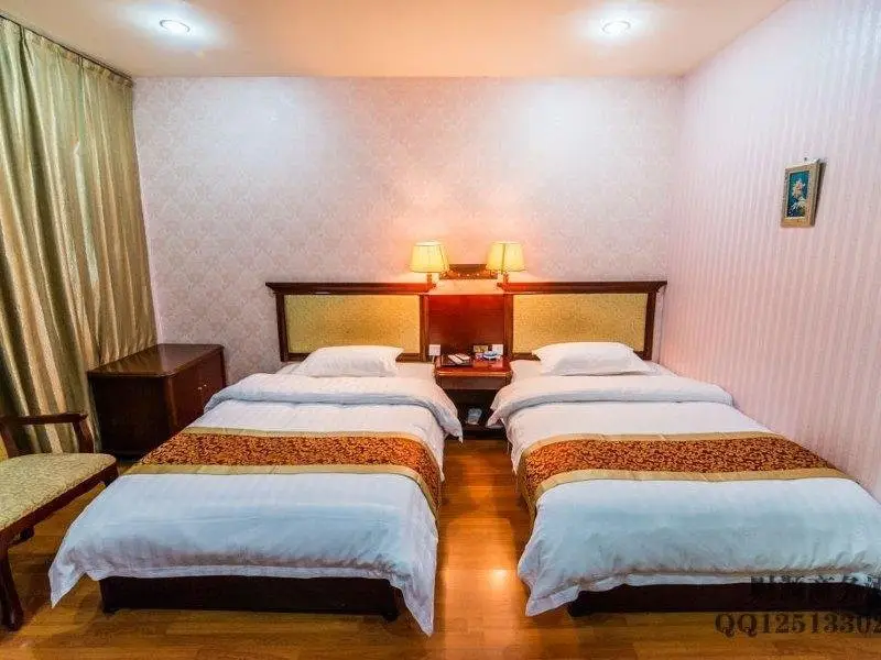 Яань: Caiyuan Business Hotel