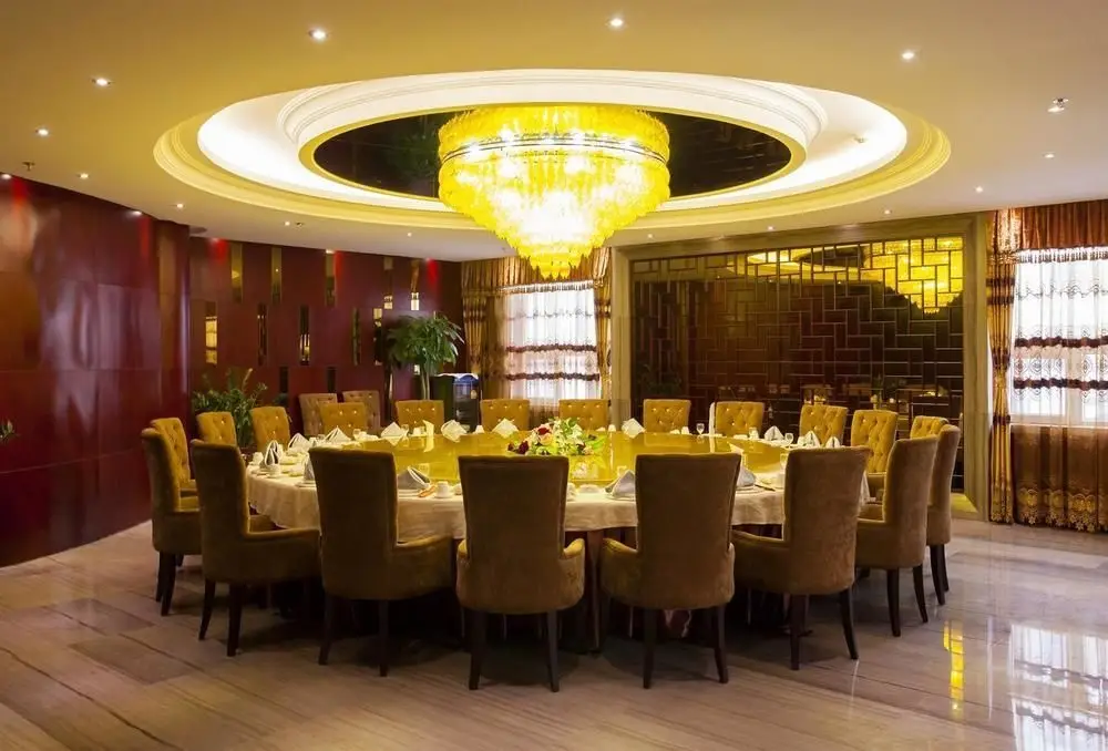 Вэйхай: Rongcheng Celebrity Hotel High Speed Rail Station Shop