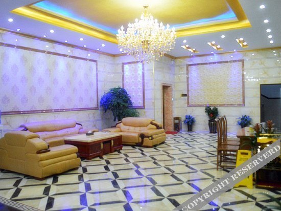 Чжуншань: Baiyi Hotel