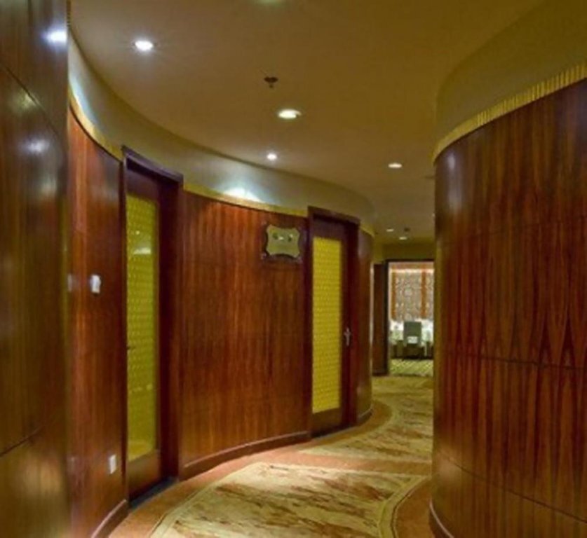 Шанхай: Metropolo Jinjiang Hotel Kunshan Kun Theatre