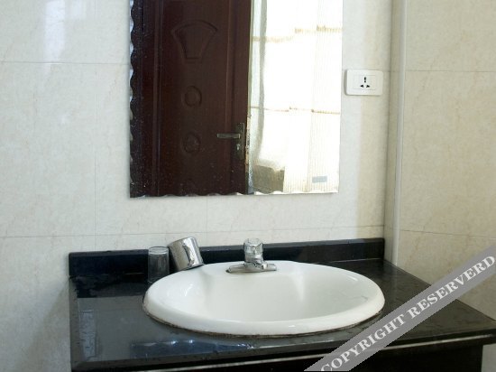 Хуанши: Xiaoya Business Hotel