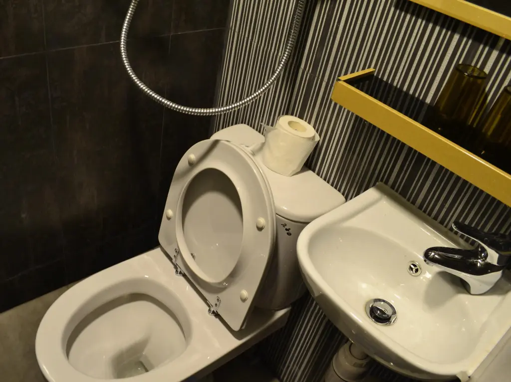 Гонконг: Fuk Hua Travel House