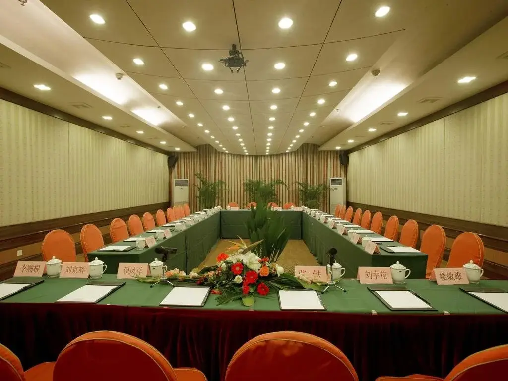 Ханчжоу: Plum Bamboo Resort Hotel Hangzhou