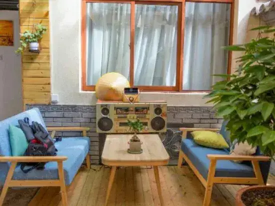 Дали: Li Zhongxia Hostel
