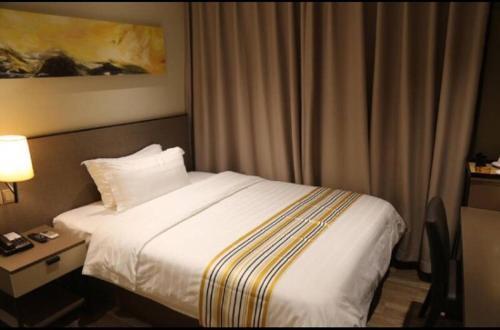 Шанхай: JI Hotel Shanghai Huaihai Zhong Road