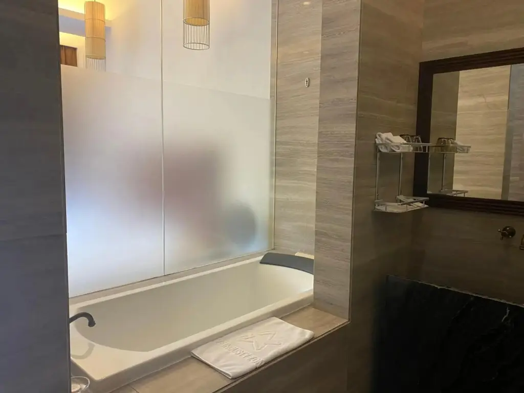 Гуанчжоу: Guangzhou Baiming Fangyuan Apartment
