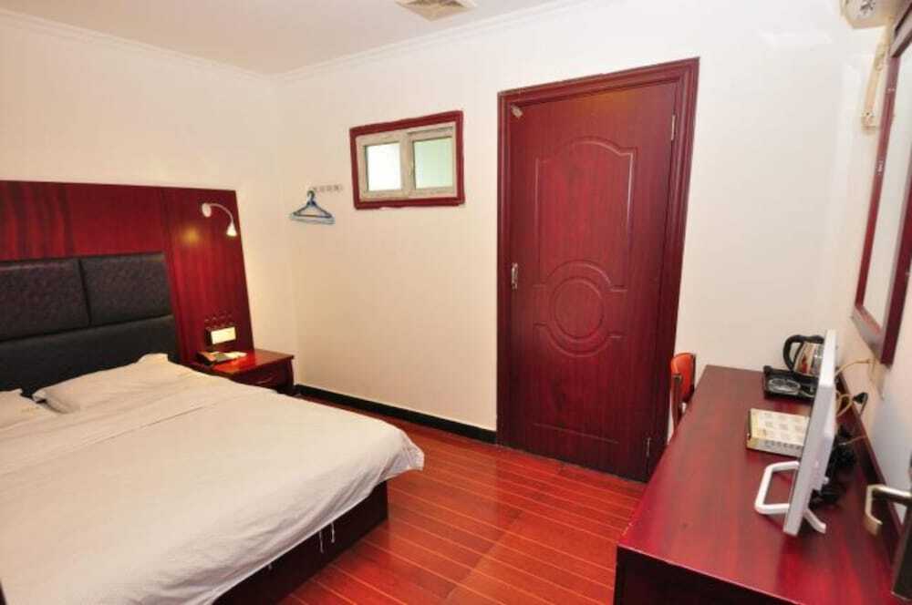 Гуанчжоу: Yimi Hotel Sanyuanli Metro Station