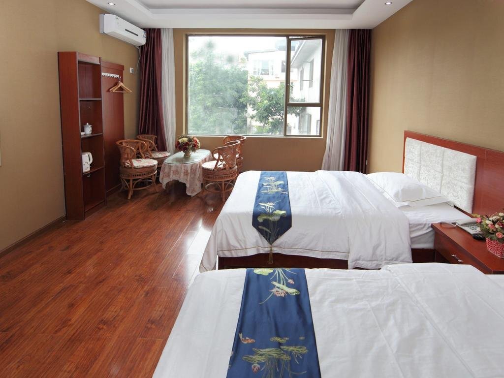 Лешан: Tudou Hotel
