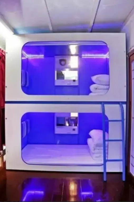 Шэньчжэнь: Tinglan Capsule International Youth Hostel