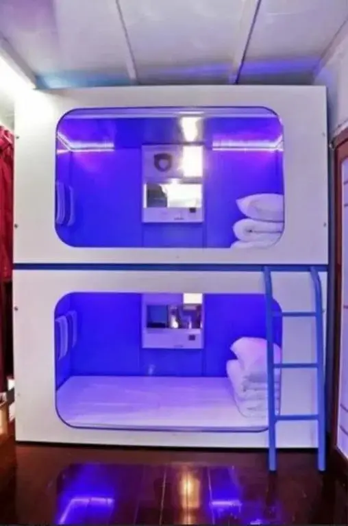 Шэньчжэнь: Tinglan Capsule International Youth Hostel