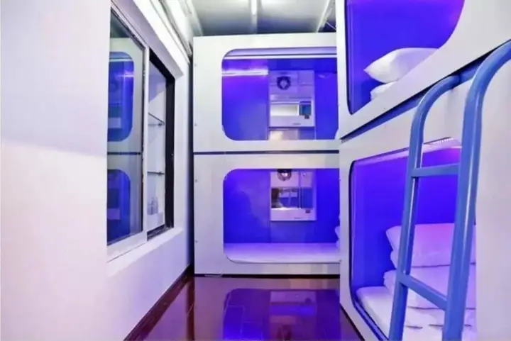Шэньчжэнь: Tinglan Capsule International Youth Hostel
