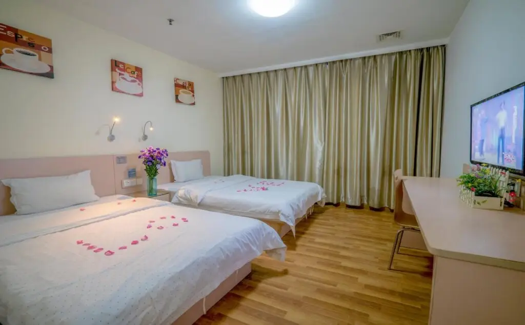 Гуанчжоу: Yimi Hotel Shiqiao Metro Branch