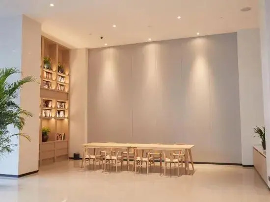 Фучжоу: Crown Hotel Junyue