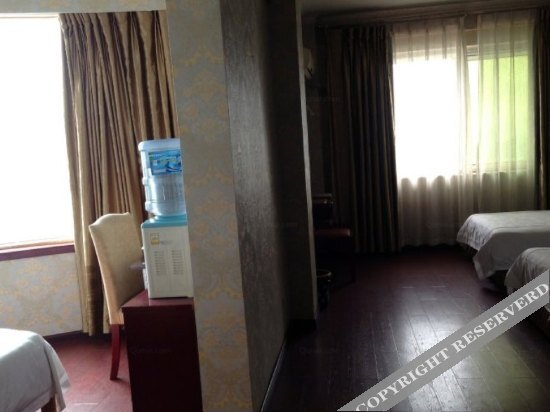 Dongsheng Business Hotel — фото 1