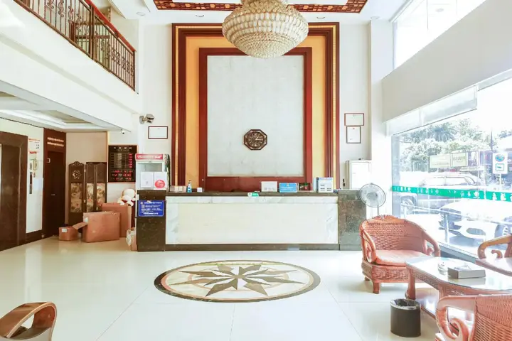 Чжуншань: Huayu Hotel