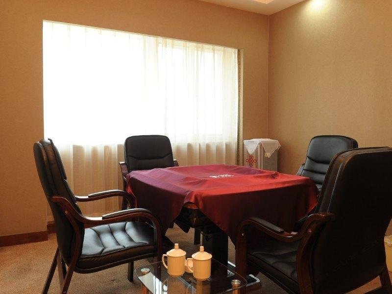 Бенкси: Fujia Hotel
