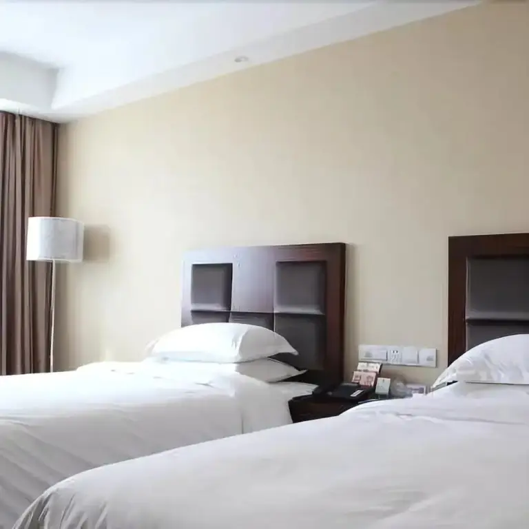 Цзясинь: Garden Hotel