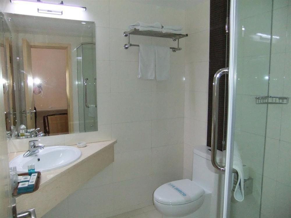 Шанхай: Beishi Hotel