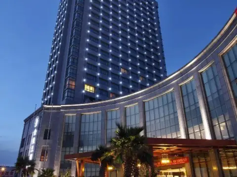 Rich Plaza Hotel — фото 1