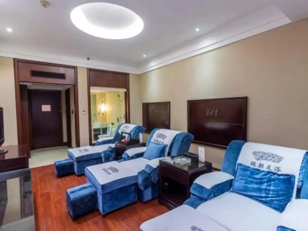 Цзясинь: Rich Plaza Hotel