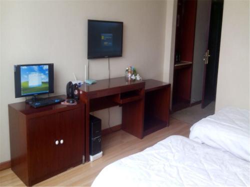 Чжанъе: Minle Tianyu Business Hotel