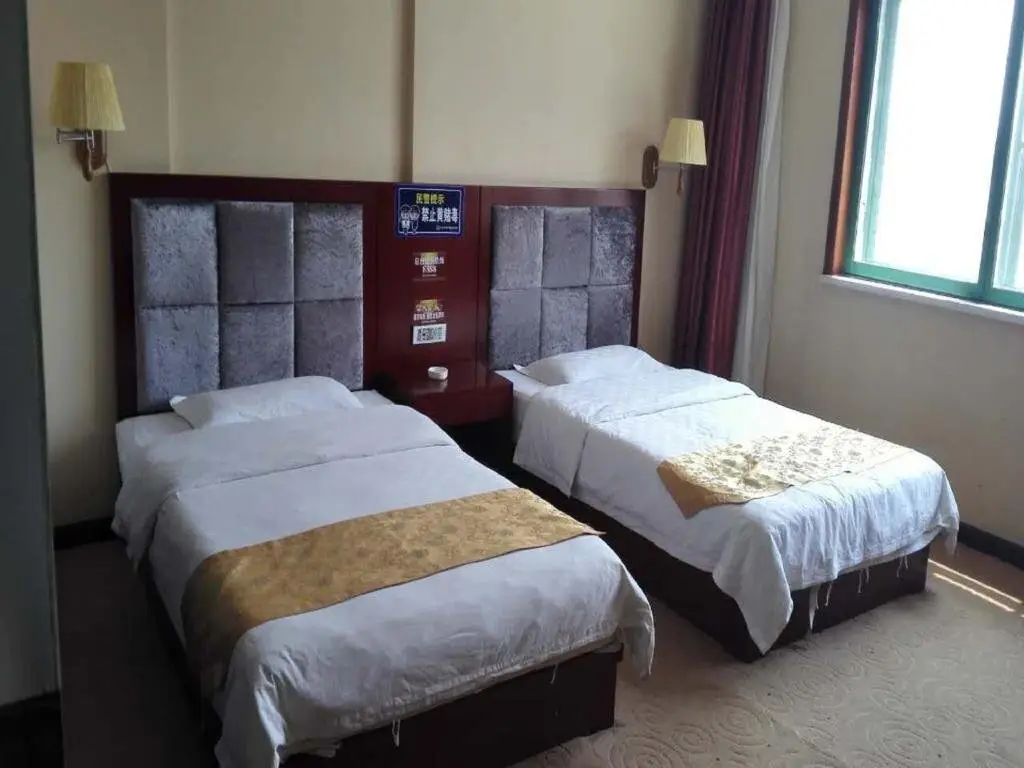 Dalateqi Letian Huihao Express Hotel — фото 1