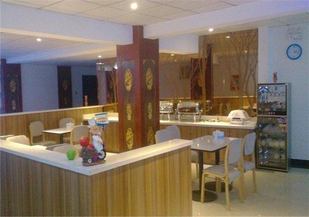 Шицзячжуан: Eaka 365 Hotel Luquan Xiangyang Road Branch