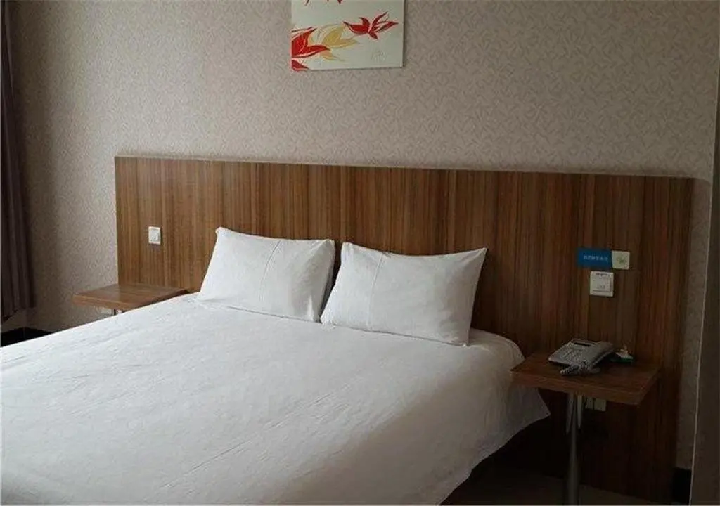Шицзячжуан: Eaka 365 Hotel Luquan Xiangyang Road Branch
