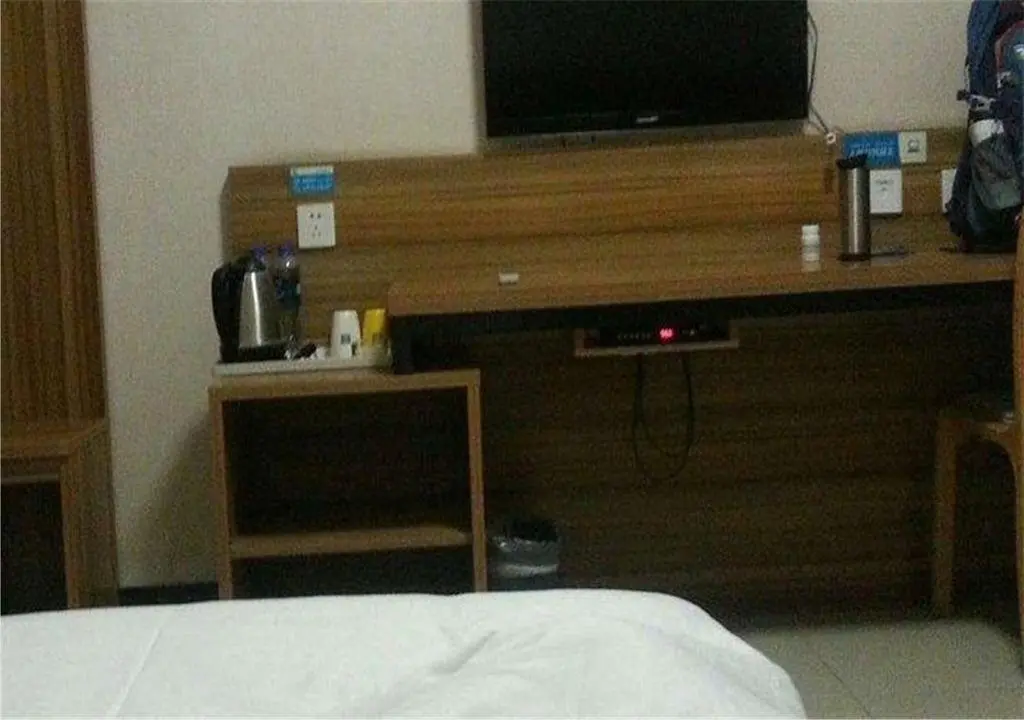 Шицзячжуан: Eaka 365 Hotel Luquan Xiangyang Road Branch