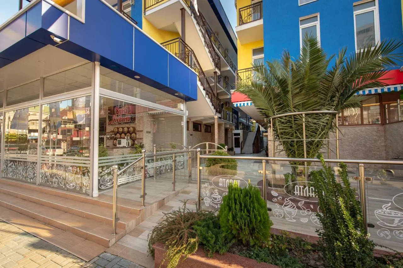 Красная Поляна: Guest House Atlant