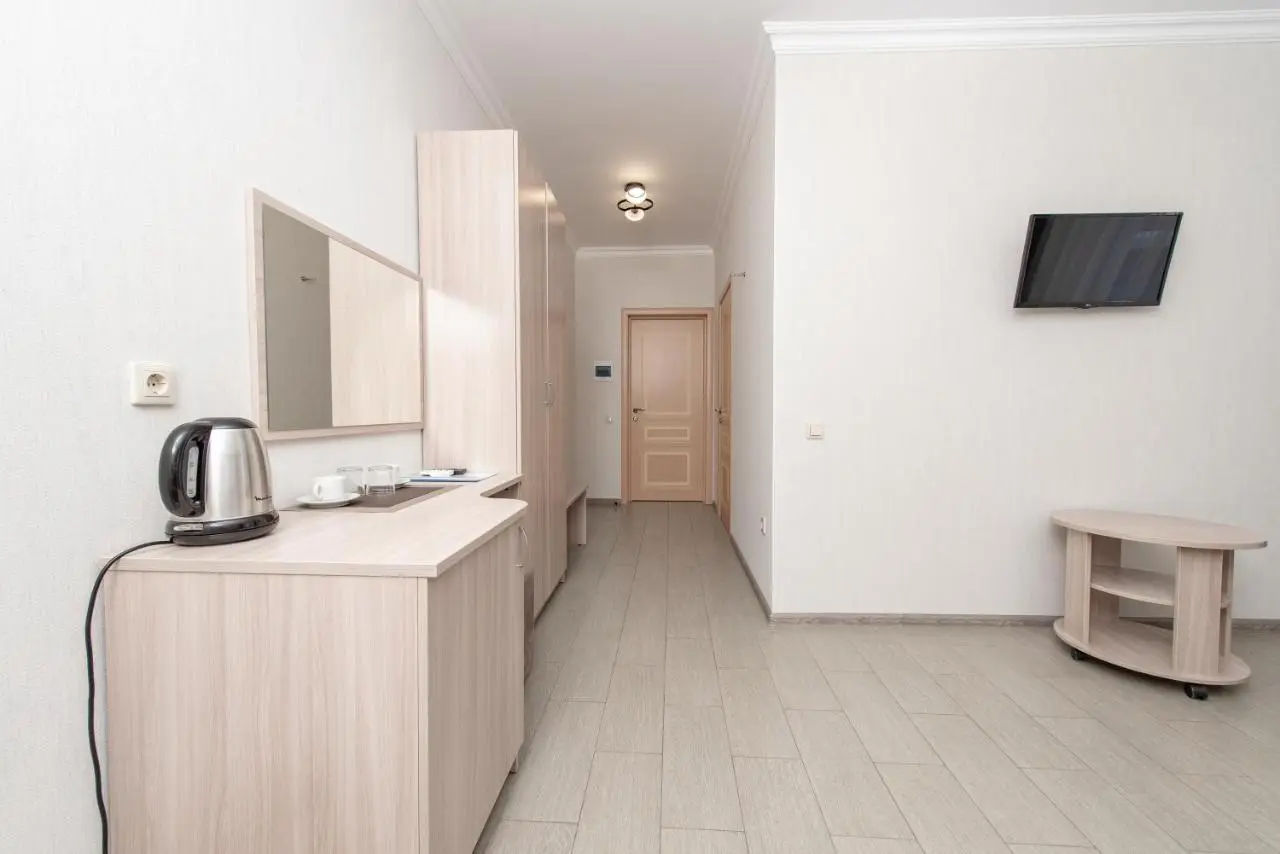Красная Поляна: Guest House Atlant